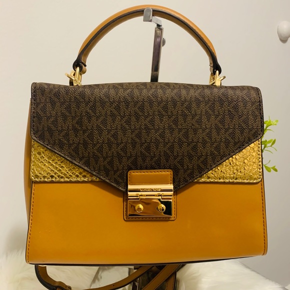 Brand New MK crossbody bag - Picture 3 of 9